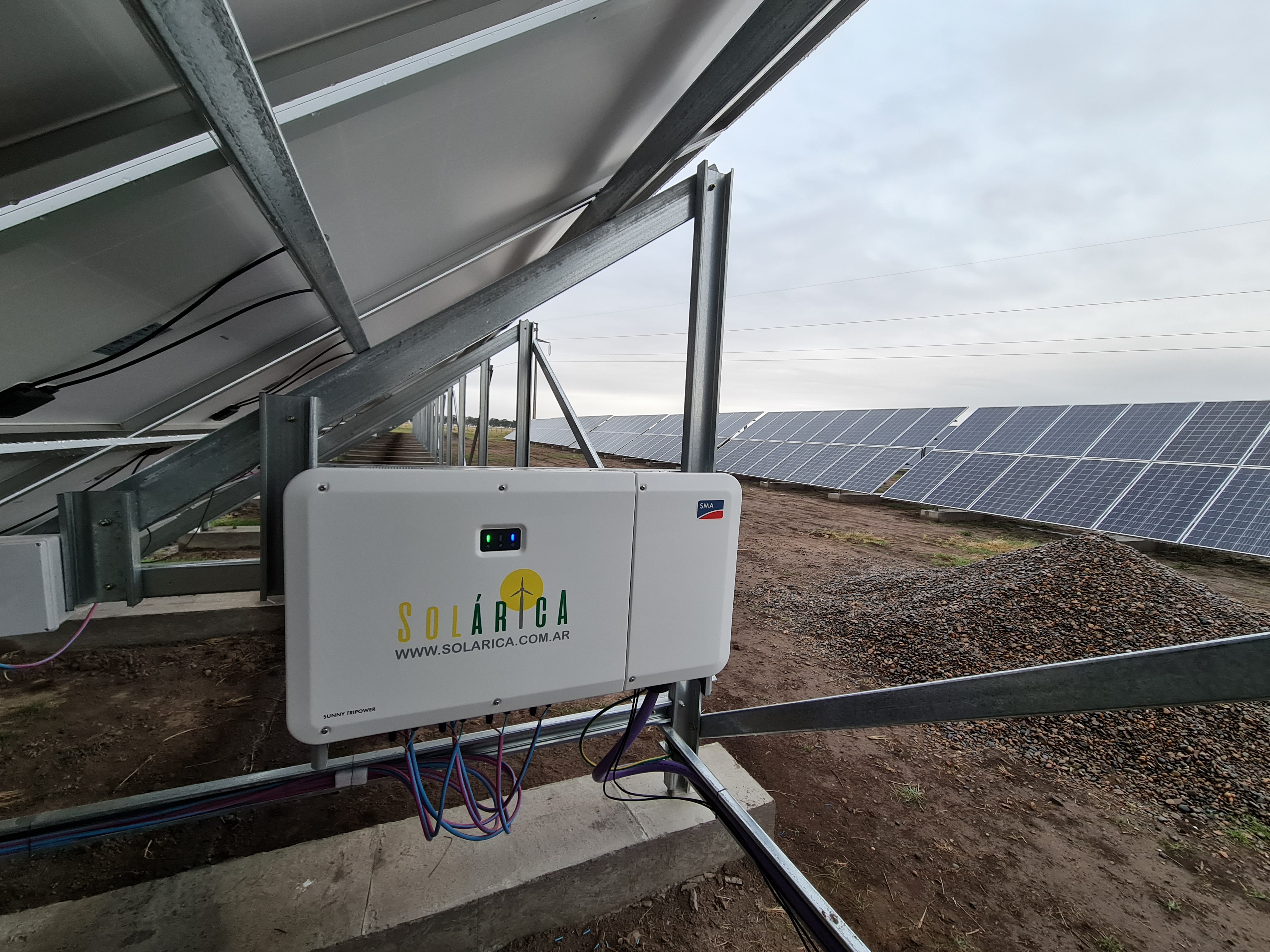 Galeria de imágenes del Parque solar para Avicultura en Bahía Blanca, Buenos Aires